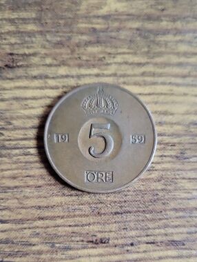 Vintage Sweden 1959 5 Ore Coin- Bronze Tones